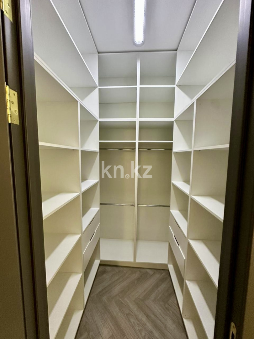 Продажа 4-комнатной квартиры, 170 м² в Астане - фото 27