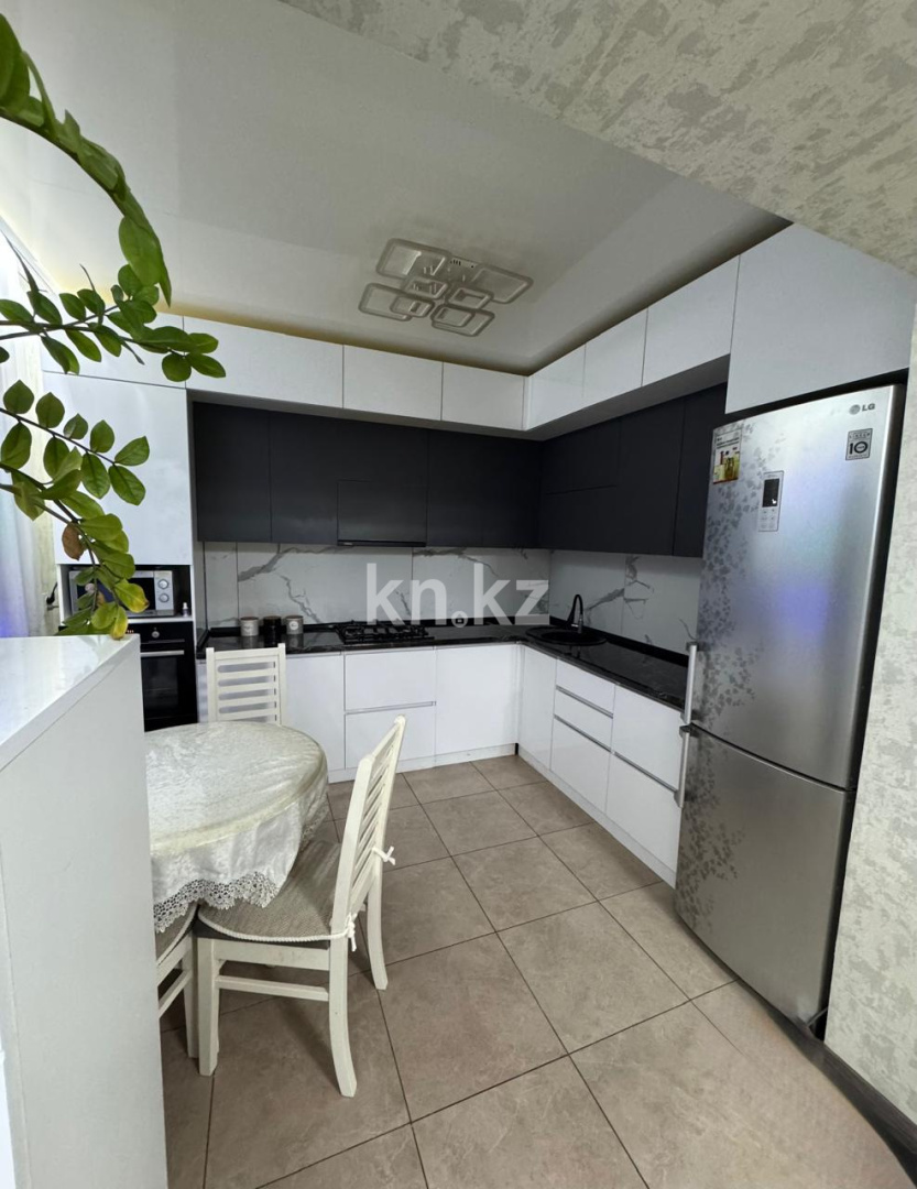 Продажа 3-комнатной квартиры, 82.3 м², ул. Жакенова в Сарани - фото 10