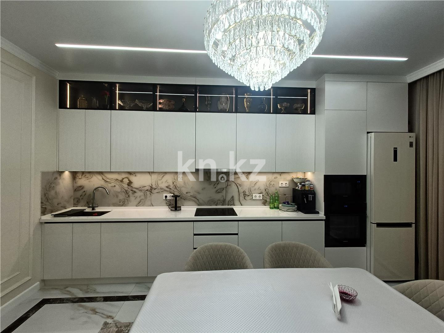 Продажа 3-комнатной квартиры, 128 м², пр. Туран в Астане - фото 8