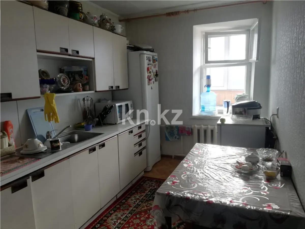 Продажа 3-комнатной квартиры, 65 м², ул. Академическая, дом  9/2 в Караганде - фото 3