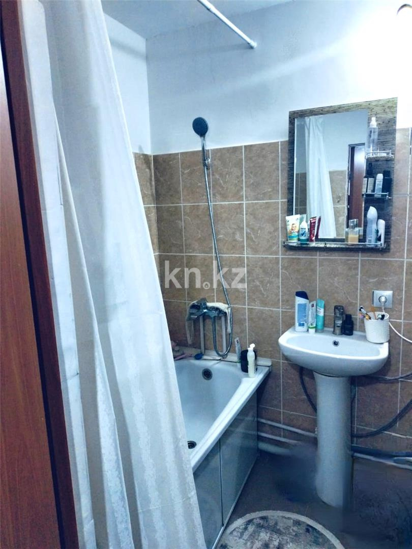Продажа 1-комнатной квартиры, 36 м², ул. Ашимова в Караганде - фото 5