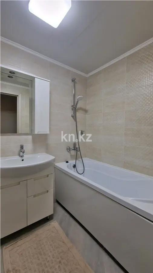 Продажа 2-комнатной квартиры, 49 м², мкр-н 19, дом  45а в Караганде - фото 4