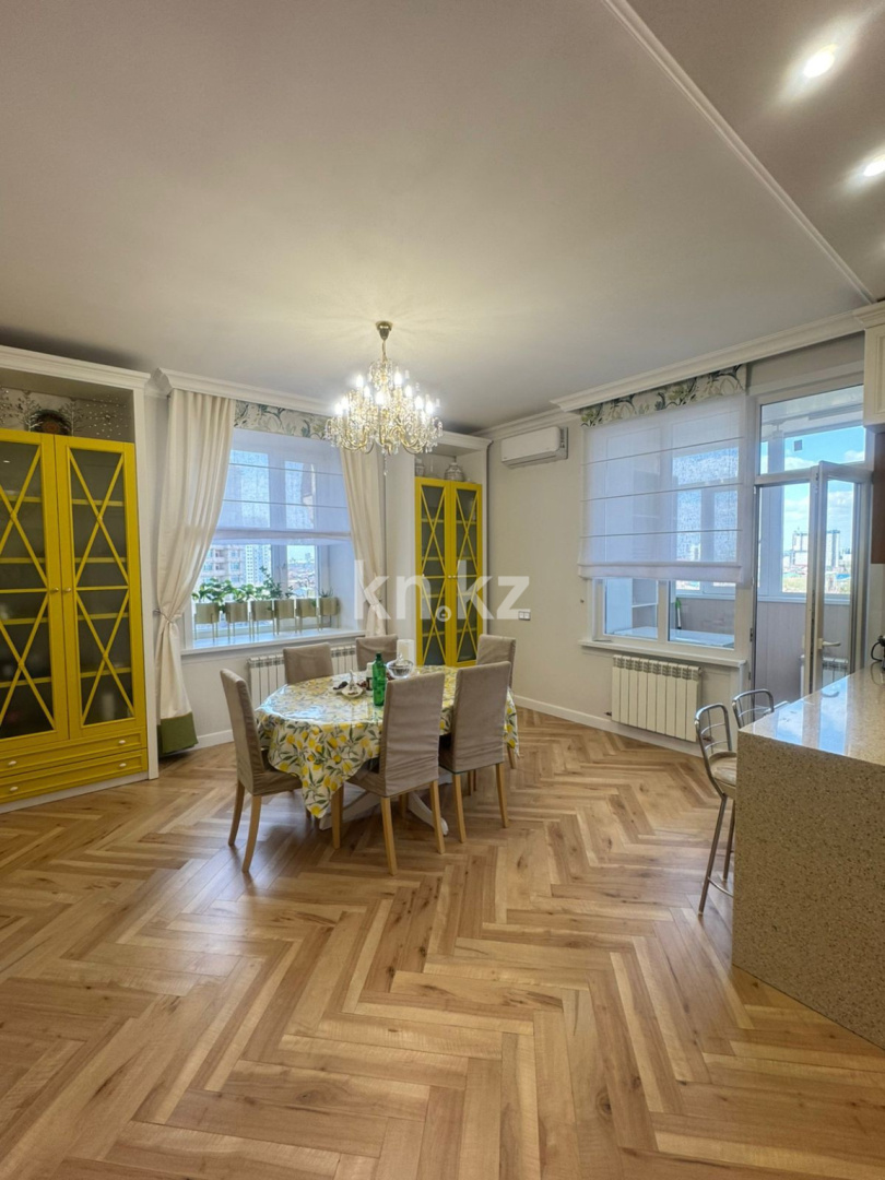 Продажа 4-комнатной квартиры, 175 м², ул. Жусан, дом  11 в Астане - фото 3