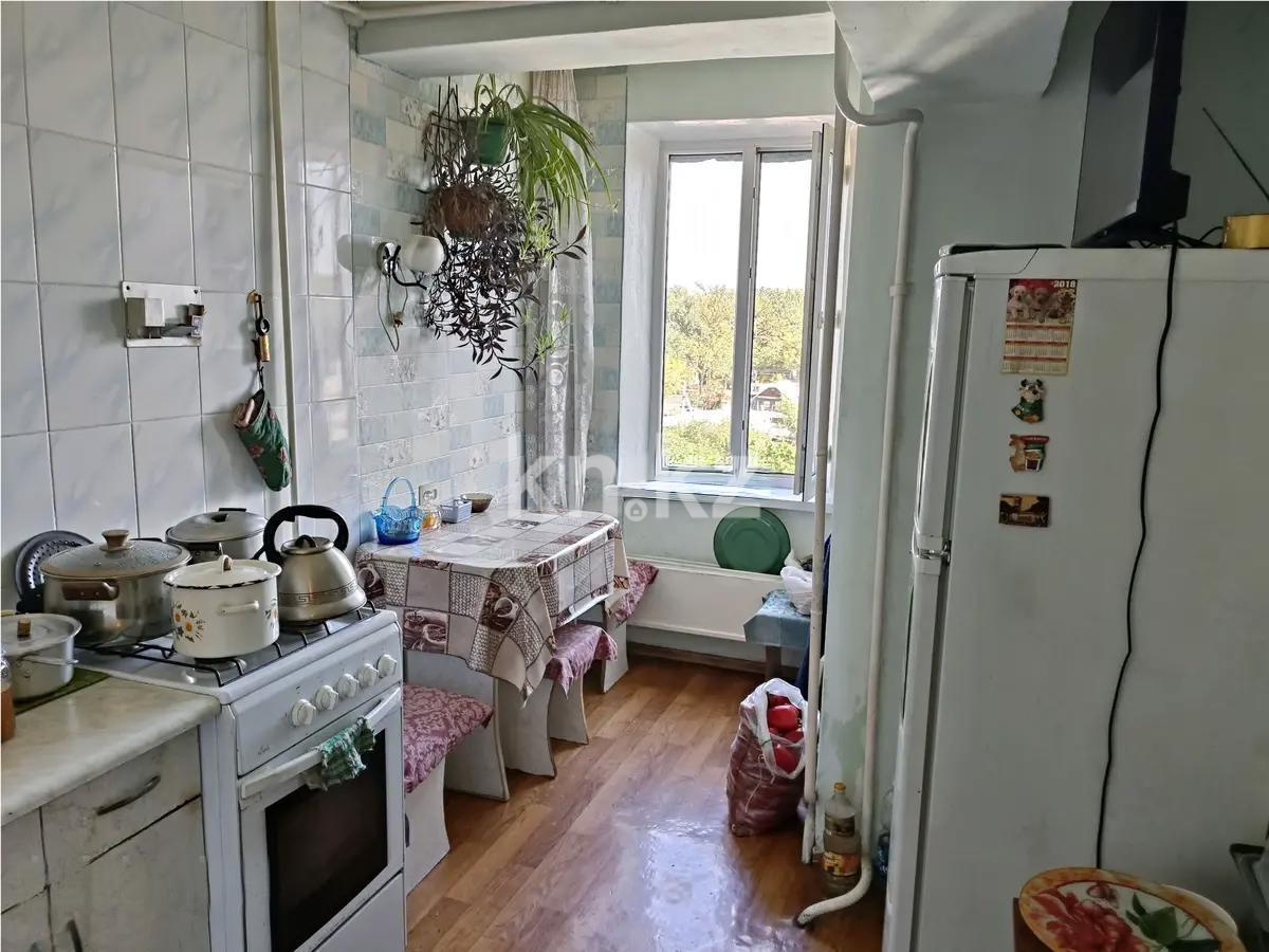 Продажа 3-комнатной квартиры, 66.9 м², ул. Чехова, дом  37 в Алматы - фото 2