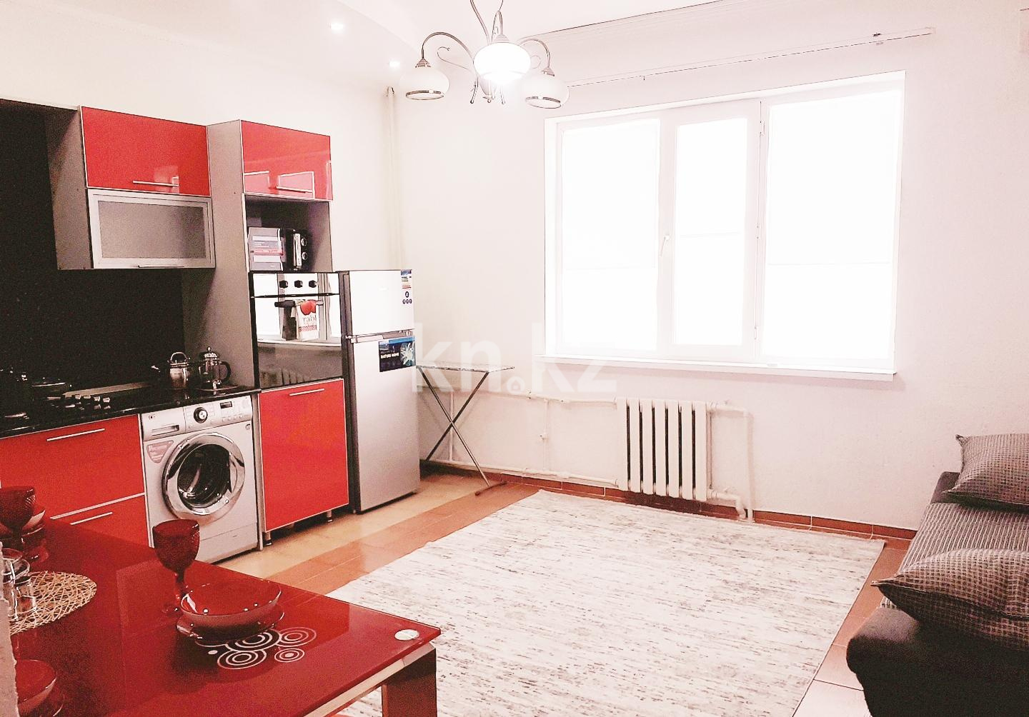 Аренда 1-комнатной квартиры посуточно, 52 м², Алмагуль мкр-н, дом  9 в Атырау - фото 10