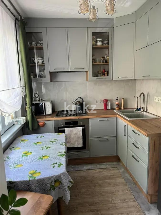 Продажа 3-комнатной квартиры, 58 м², мкр-н 1, дом  33 в Алматы - фото 4