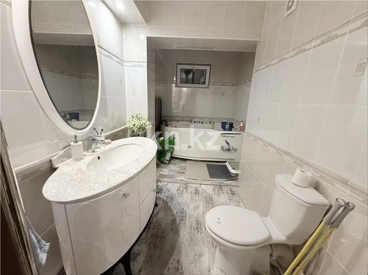 Продажа 4-комнатной квартиры, 116 м², ул. Навои, дом  296 в Алматы - фото 3