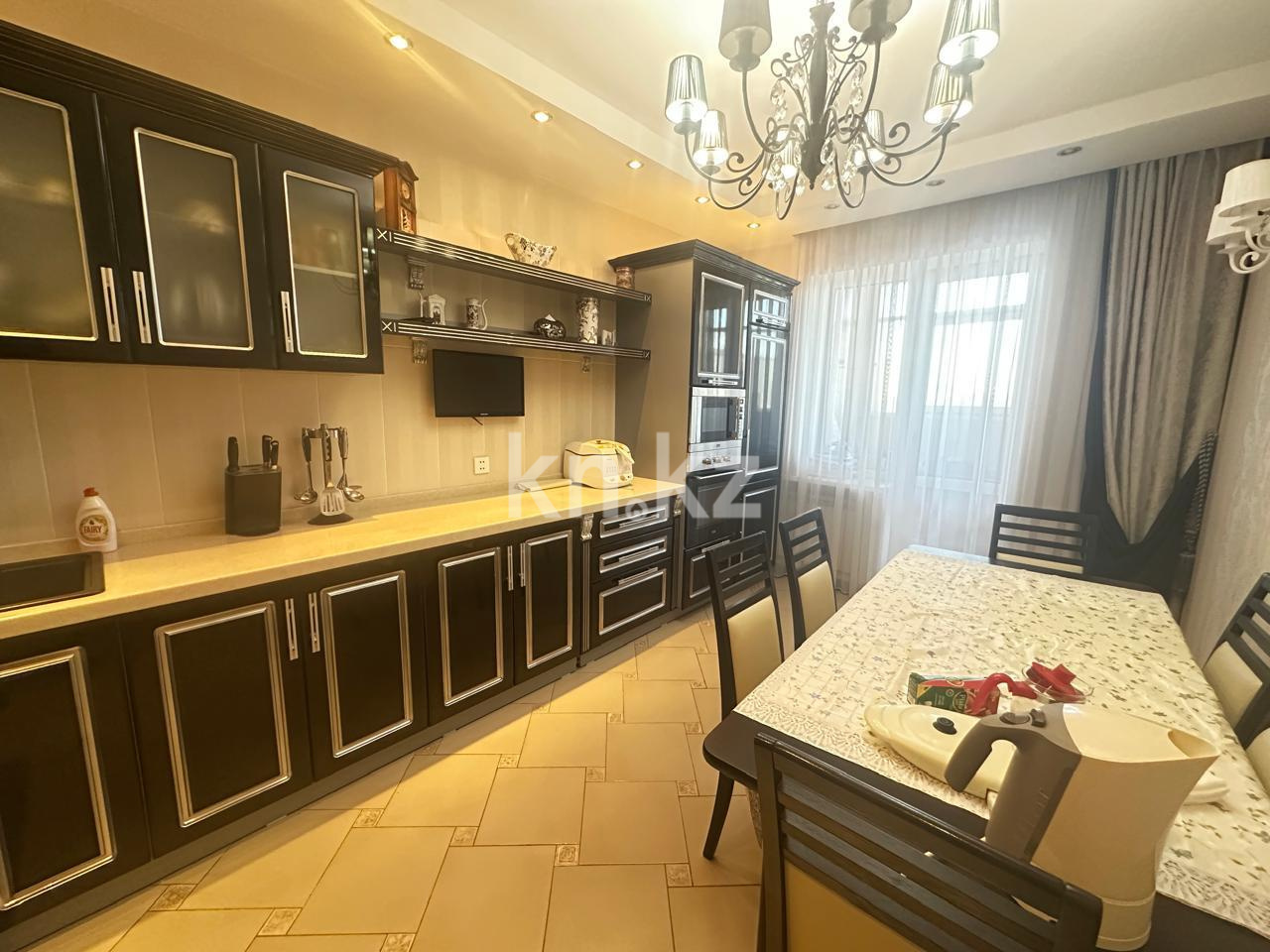 Продажа 3-комнатной квартиры, 117 м², пр. Республики в Караганде - фото 15