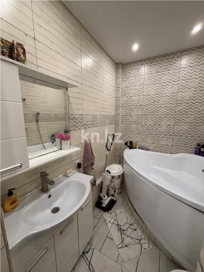 Продажа 4-комнатной квартиры, 97 м² в Алматы - фото 4