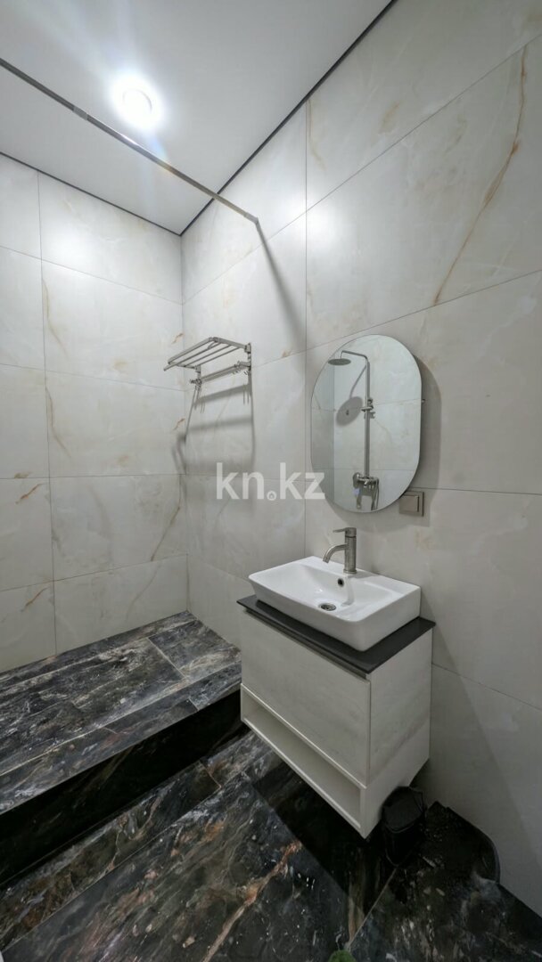 Продажа 3-комнатной квартиры, 99.7 м² в Уральске - фото 28