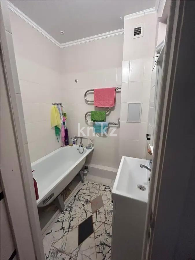 Продажа 3-комнатной квартиры, 68 м², ул. Тянь-Шаньская, дом  9г в Алматы - фото 4