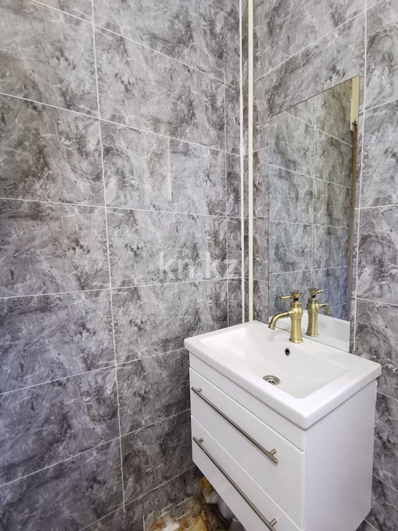 Продажа 4-комнатной квартиры, 75 м², Водник-3 в Алматинской области - фото 25