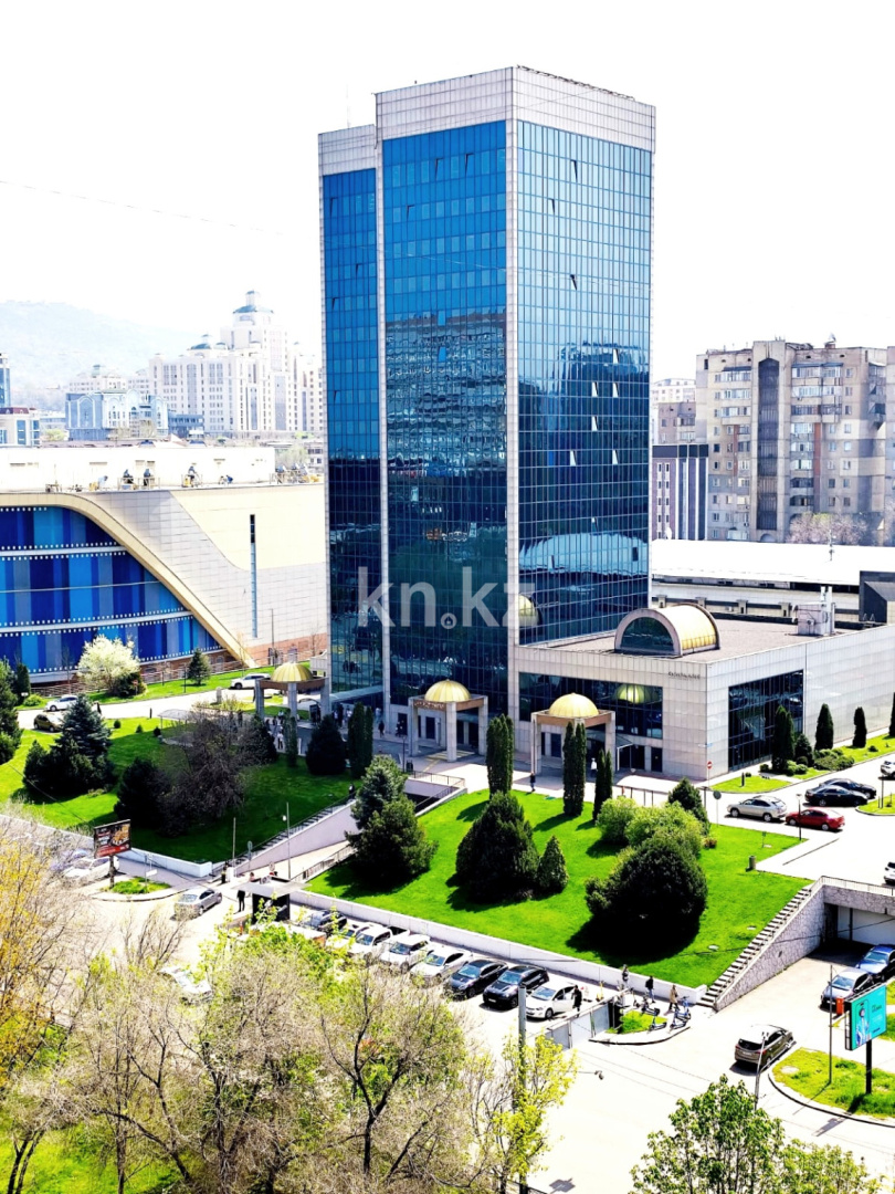 Аренда 1-комнатной квартиры, 50 м², мкр-н Самал-1, дом  31 - ул. Жолдасбекова в Алматы - фото 2