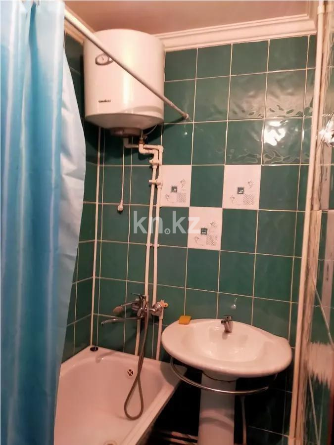 Продажа 1-комнатной квартиры, 30 м², 2 квартал, дом  24 в Караганде - фото 3