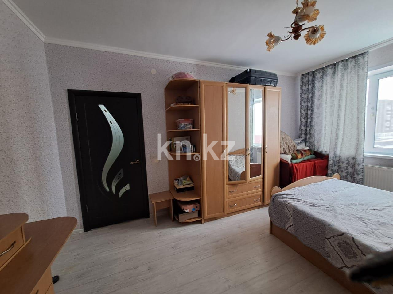 Продажа 2-комнатной квартиры, 60 м², пр. Шахтеров, дом  70 в Караганде - фото 3