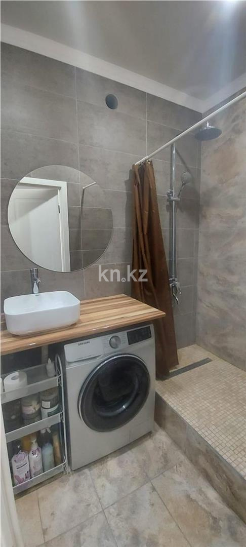 Продажа 2-комнатной квартиры, 60 м², ул. Муканова в Караганде - фото 7