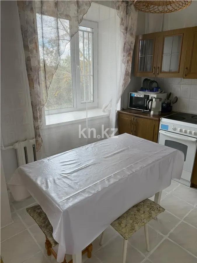 Продажа 2-комнатной квартиры, 54 м², ул. Аманжолова, дом  8 в Караганде - фото 3