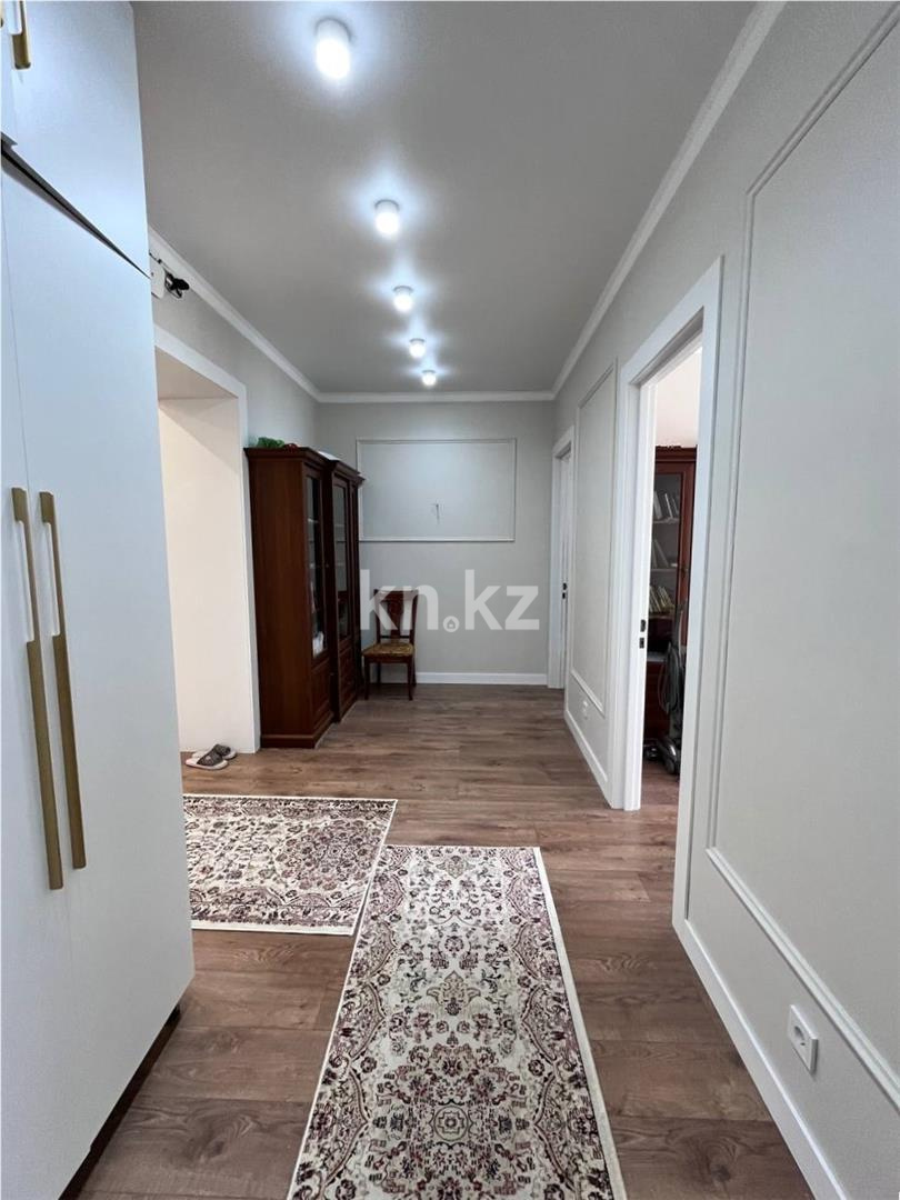 Продажа 4-комнатной квартиры, 131 м², ул. Ашимова в Караганде - фото 22