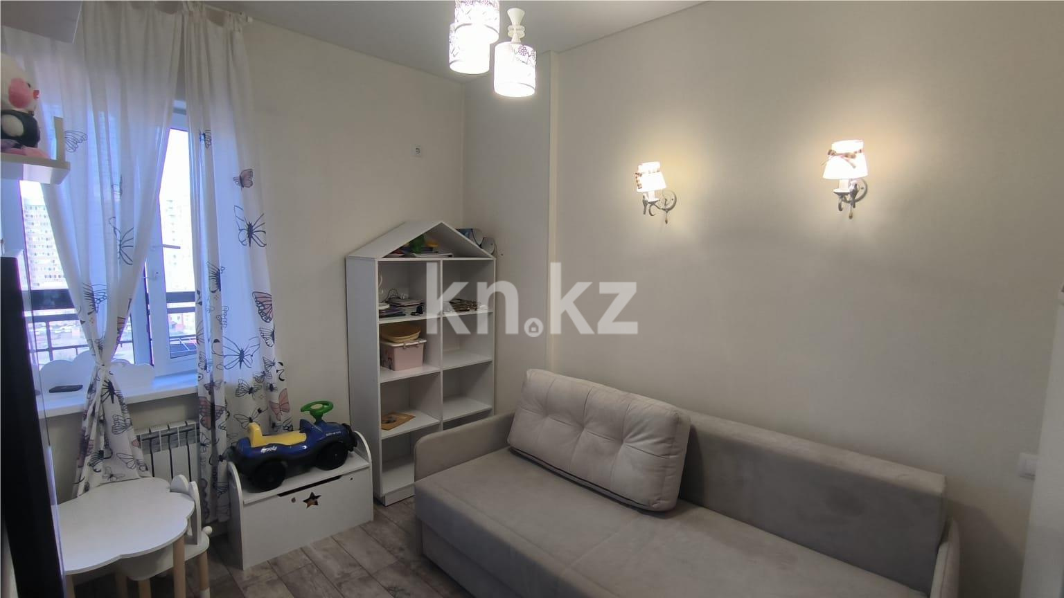 Продажа 2-комнатной квартиры, 55 м², пр. Шахтеров в Караганде - фото 3