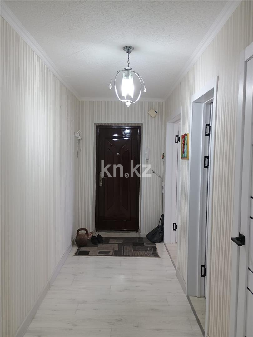 Продажа 3-комнатной квартиры, 61 м², мкр-н Восток-3 в Караганде - фото 9