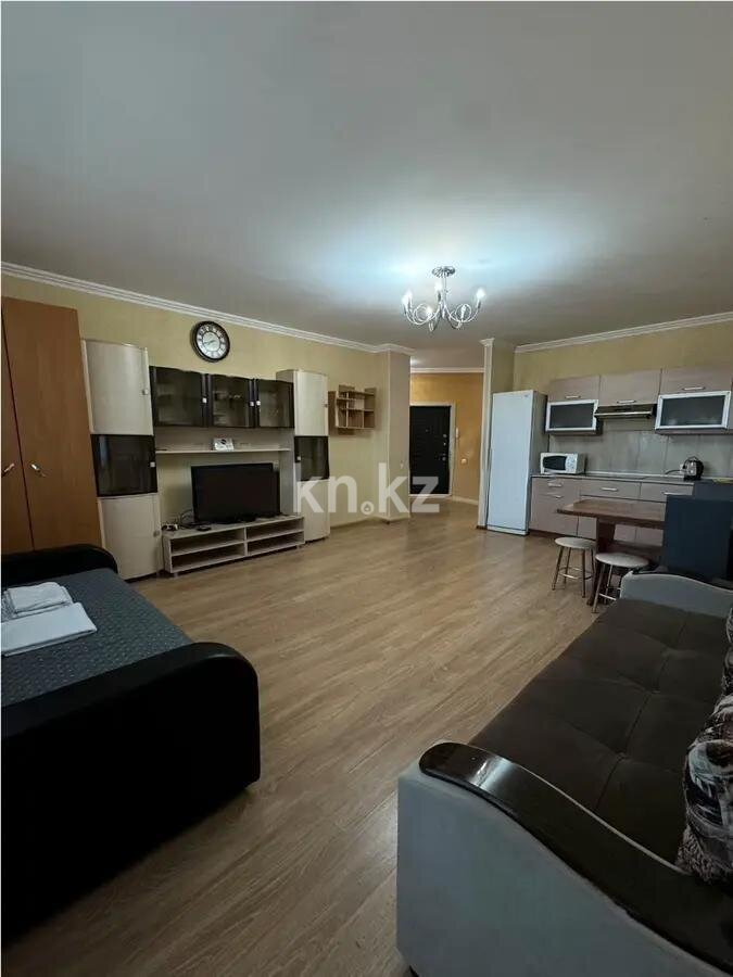 Продажа 4-комнатной квартиры, 105 м² в Караганде