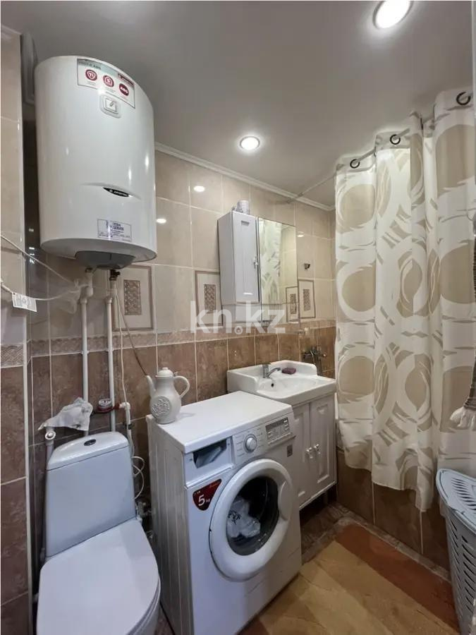 Продажа 3-комнатной квартиры, 58 м², ул. Крылова, дом  38 в Караганде - фото 4