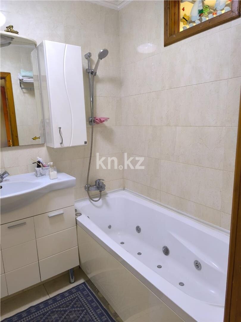 Продажа 5-комнатной квартиры, 101 м² в Караганде - фото 8