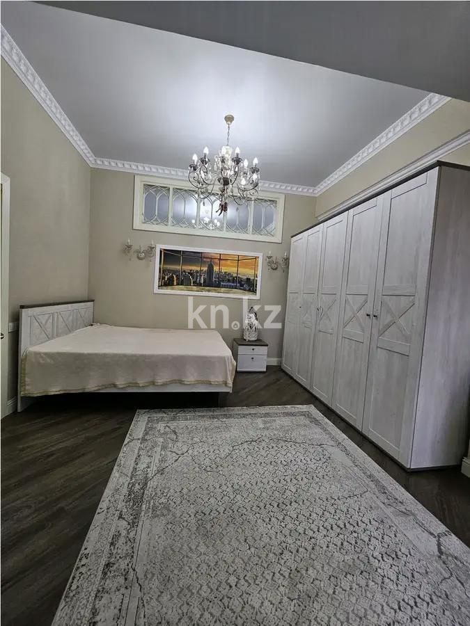 Продажа 3-комнатной квартиры, 100 м², ул. Кабанбай батыра, дом  15 в Алматы - фото 2