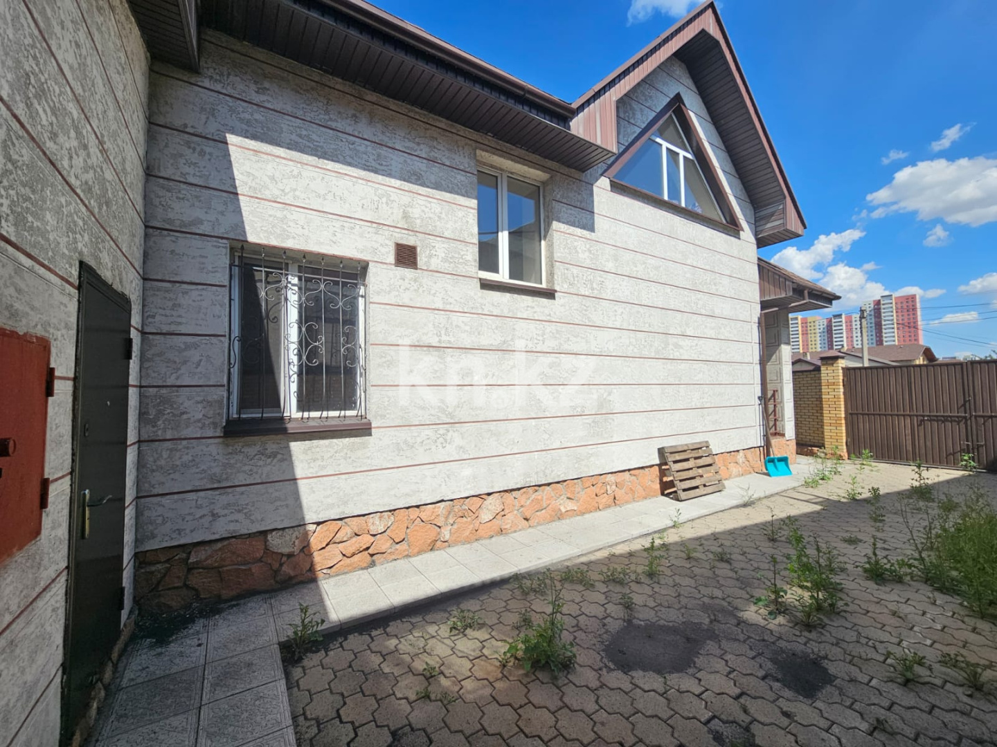 Продажа 2-комнатного дома, 146 м², ул. Кирпичная, дом  46 в Караганде - фото 3