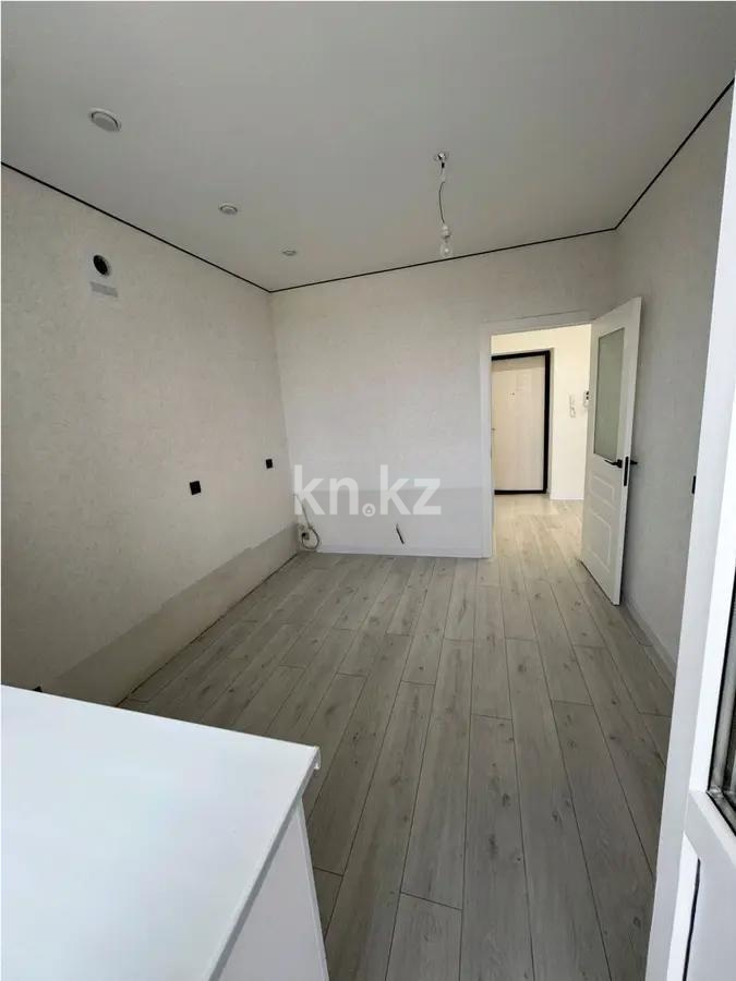 Продажа 1-комнатной квартиры, 40 м², ул. Шаймерденова, дом  4/8 в Астане - фото 2