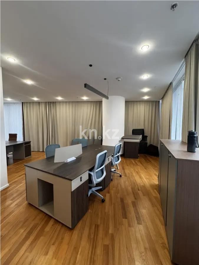Продажа 4-комнатной квартиры, 190 м² в Алматы