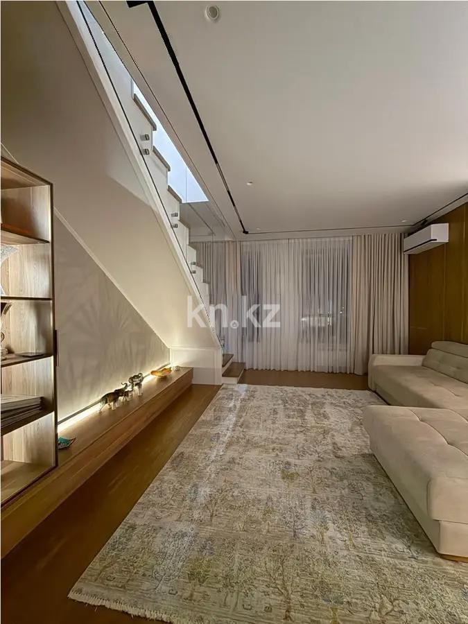 Продажа 4-комнатной квартиры, 145 м² в Караганде