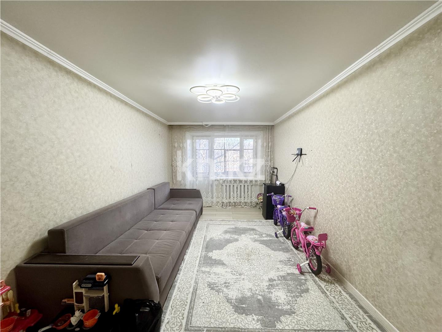 Продажа 3-комнатной квартиры, 60 м², мкр-н 12, дом  1 в Караганде