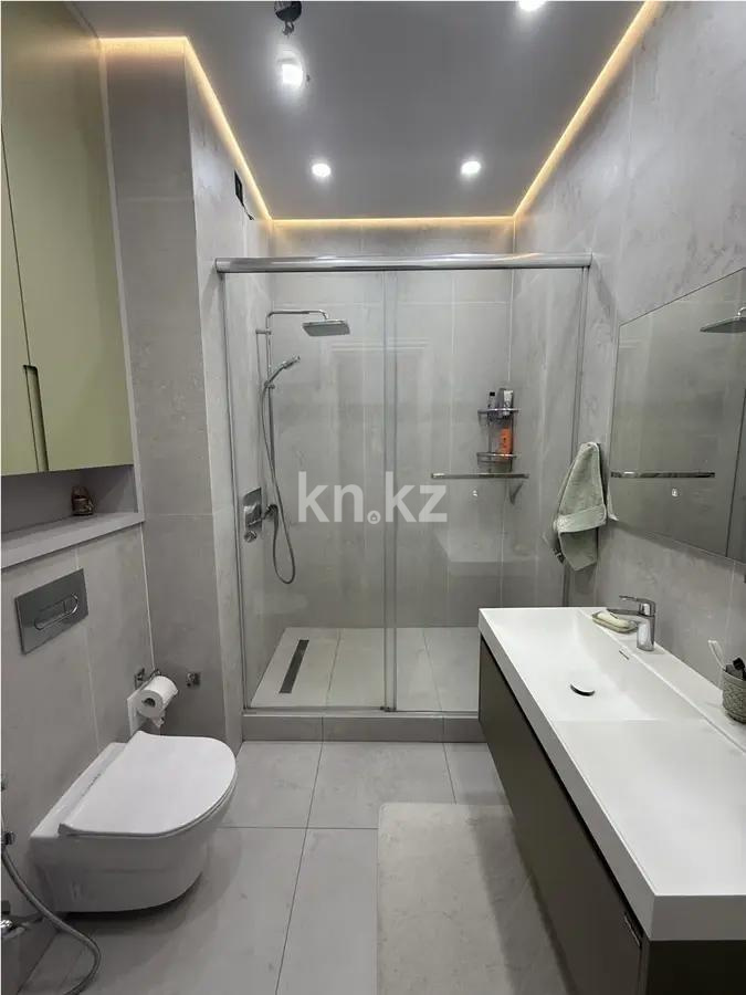 Продажа 4-комнатной квартиры, 127 м², пр. Аль-Фараби, дом  27/3 в Алматы - фото 4