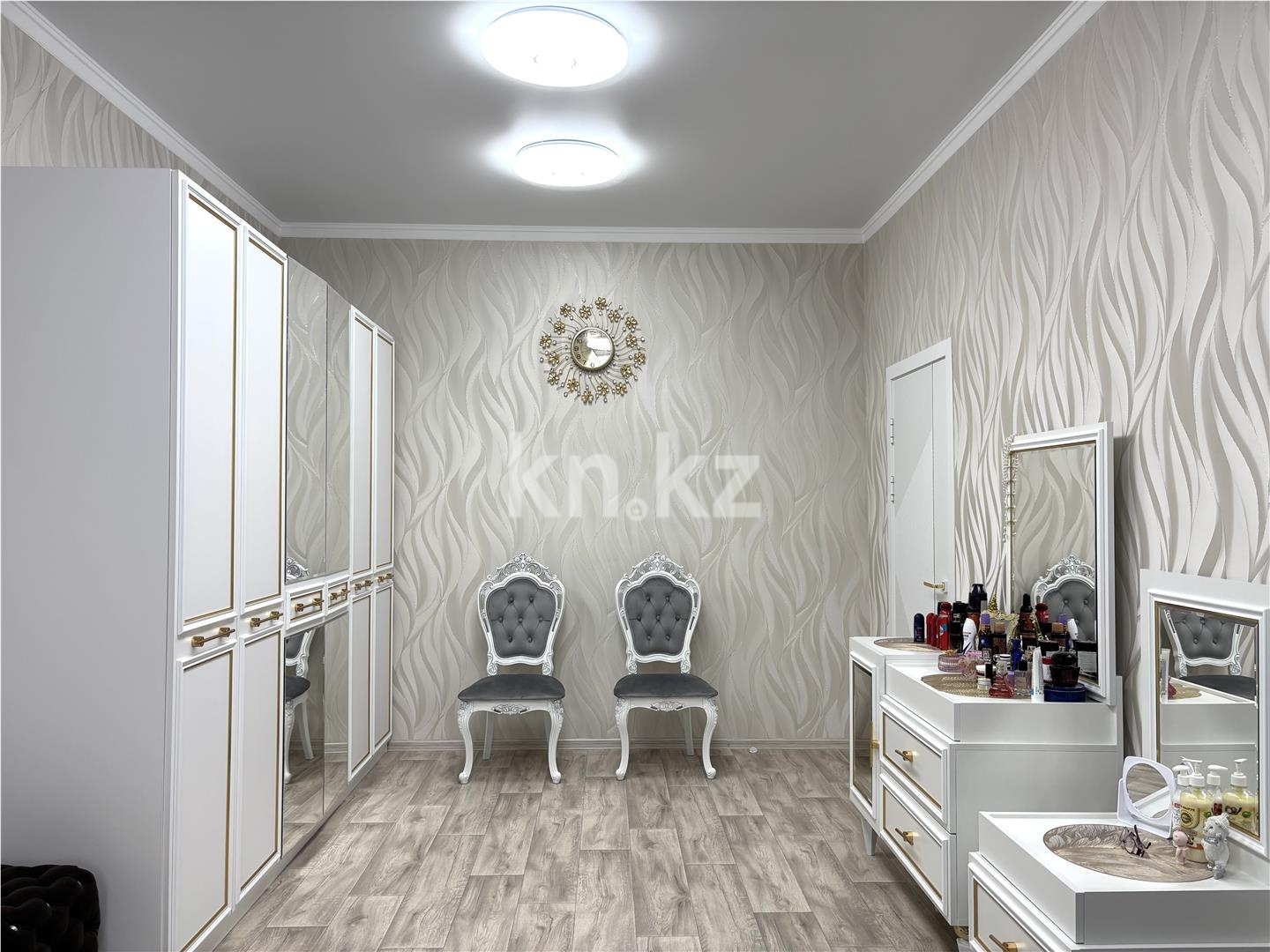 Продажа 2-комнатной квартиры, 67 м², 218 учетный квартал, дом  155 в Караганде - фото 9