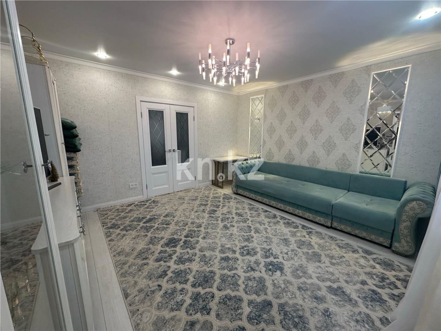Продажа 4-комнатной квартиры, 78 м² в Караганде