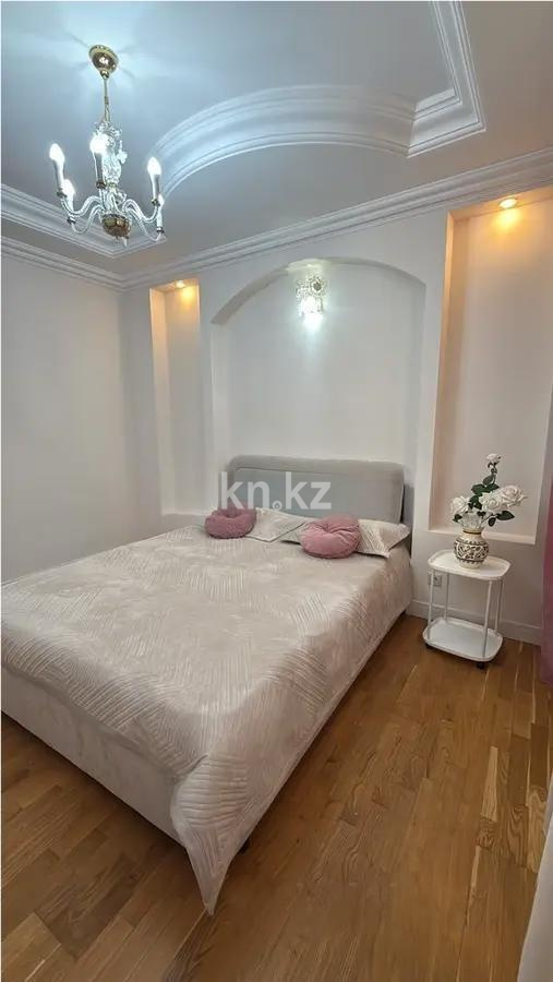 Продажа 3-комнатной квартиры, 89 м², ул. Достык, дом  12 в Астане - фото 2