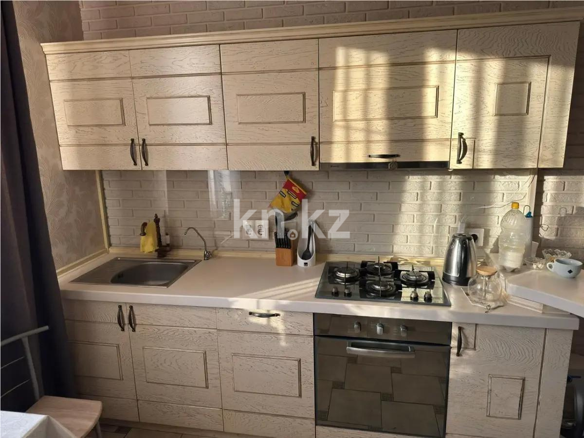 Продажа 2-комнатной квартиры, 55 м², ул. Абая, дом  3 в Караганде - фото 3