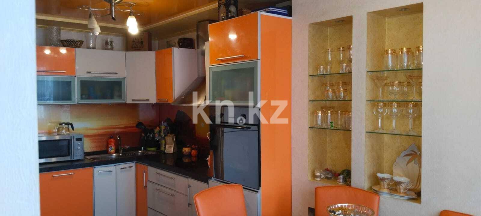 Продажа 3-комнатной квартиры, 65 м², мкр-н Орбита-1 в Караганде - фото 7