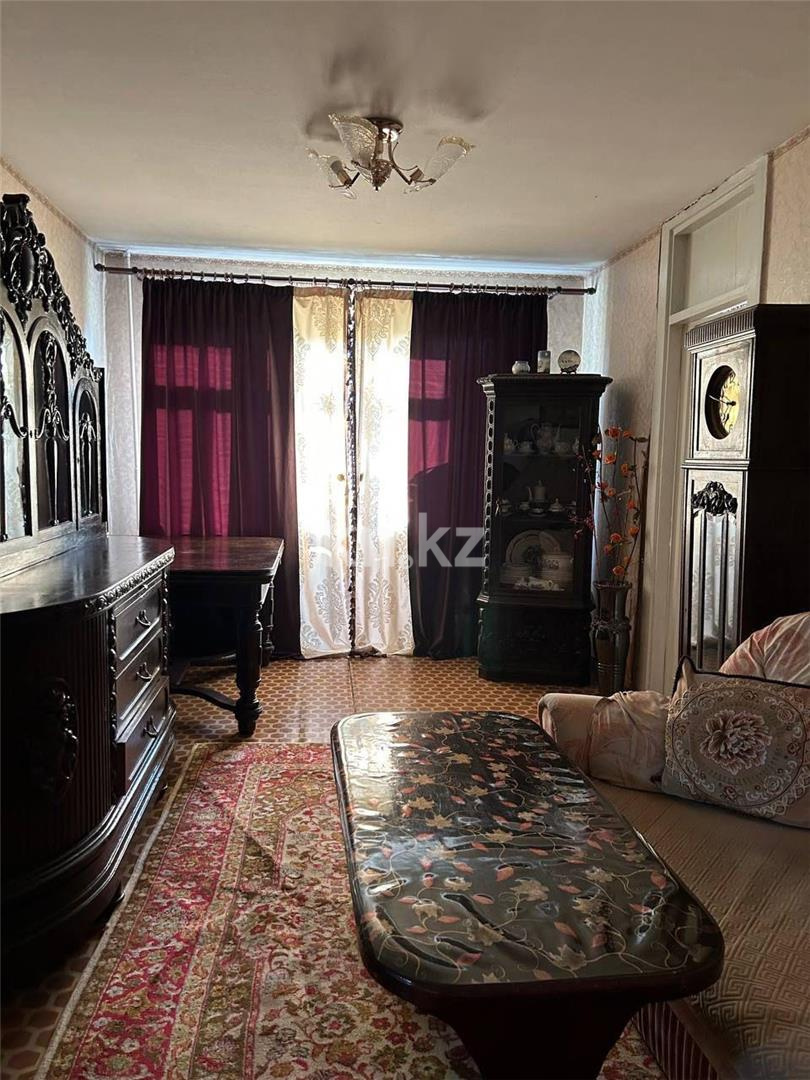 Продажа 3-комнатной квартиры, 58 м², ул. Ерубаева в Караганде - фото 3