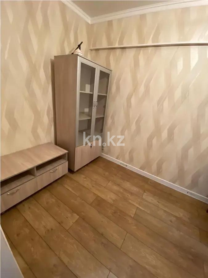 Продажа 4-комнатной квартиры, 92 м², мкр-н Аксай-3б, дом  2 в Алматы - фото 4