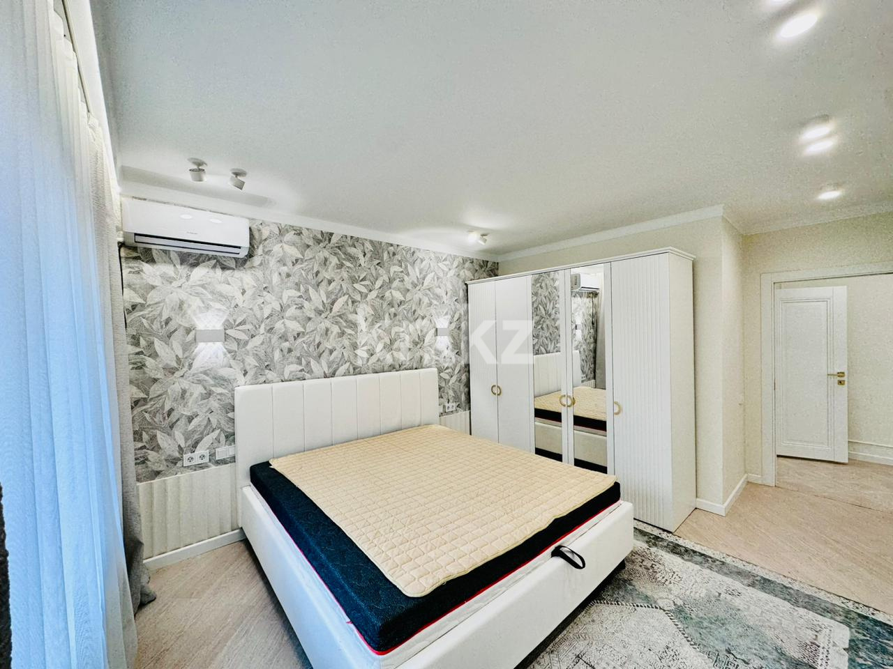 Продажа 2-комнатной квартиры, 65 м² в Алматы