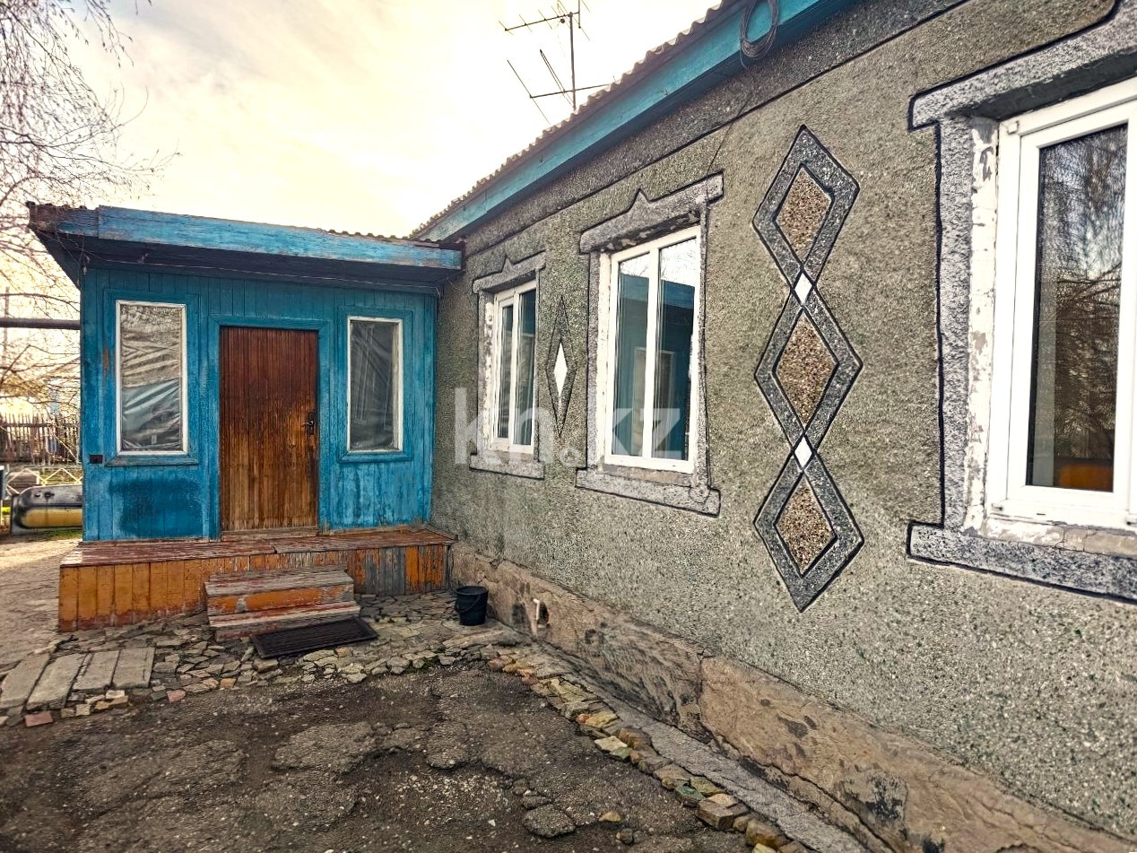 Продажа 4-комнатного дома, 74 м² в Караганде