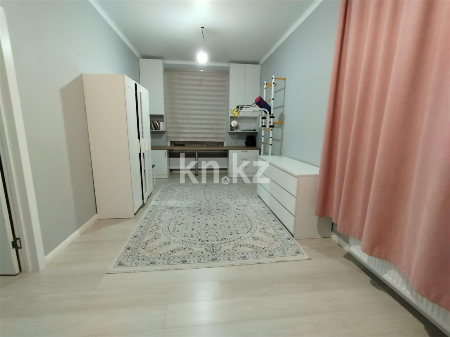 Продажа 2-комнатной квартиры, 67.8 м², ул. Гапеева в Караганде