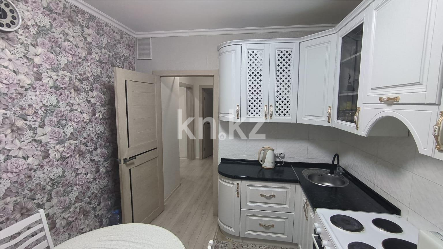 Продажа 3-комнатной квартиры, 64 м², мкр. Гульдер-1 в Караганде - фото 3