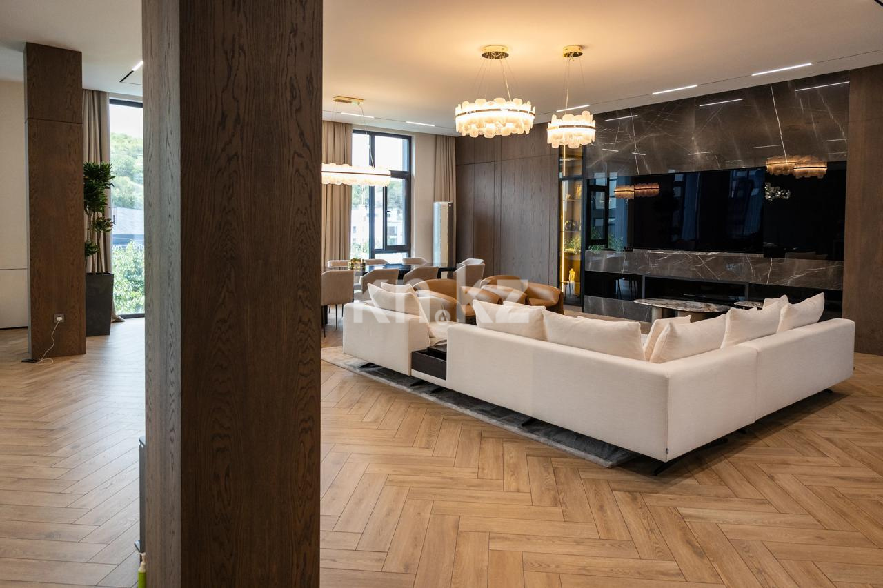 Продажа 6-комнатной квартиры, 650 м² в Алматы - фото 2