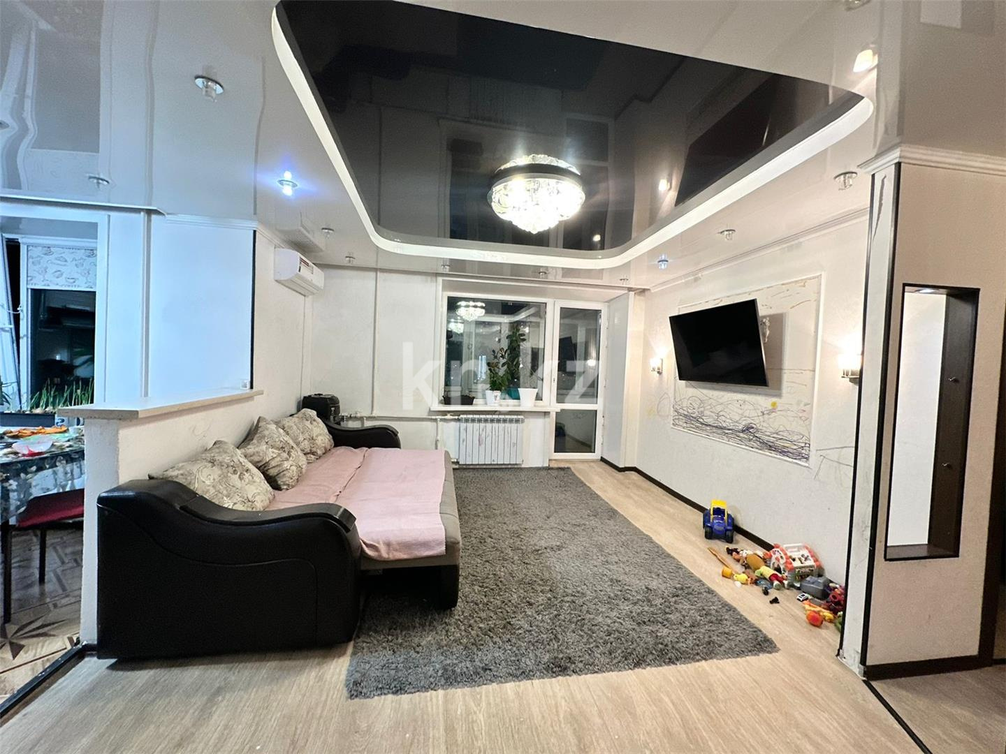 Продажа 4-комнатной квартиры, 74 м², ул. Гапеева в Караганде