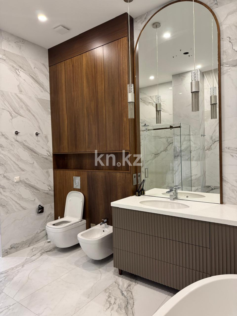 Аренда 4-комнатной квартиры, 230 м² в Алматы - фото 13