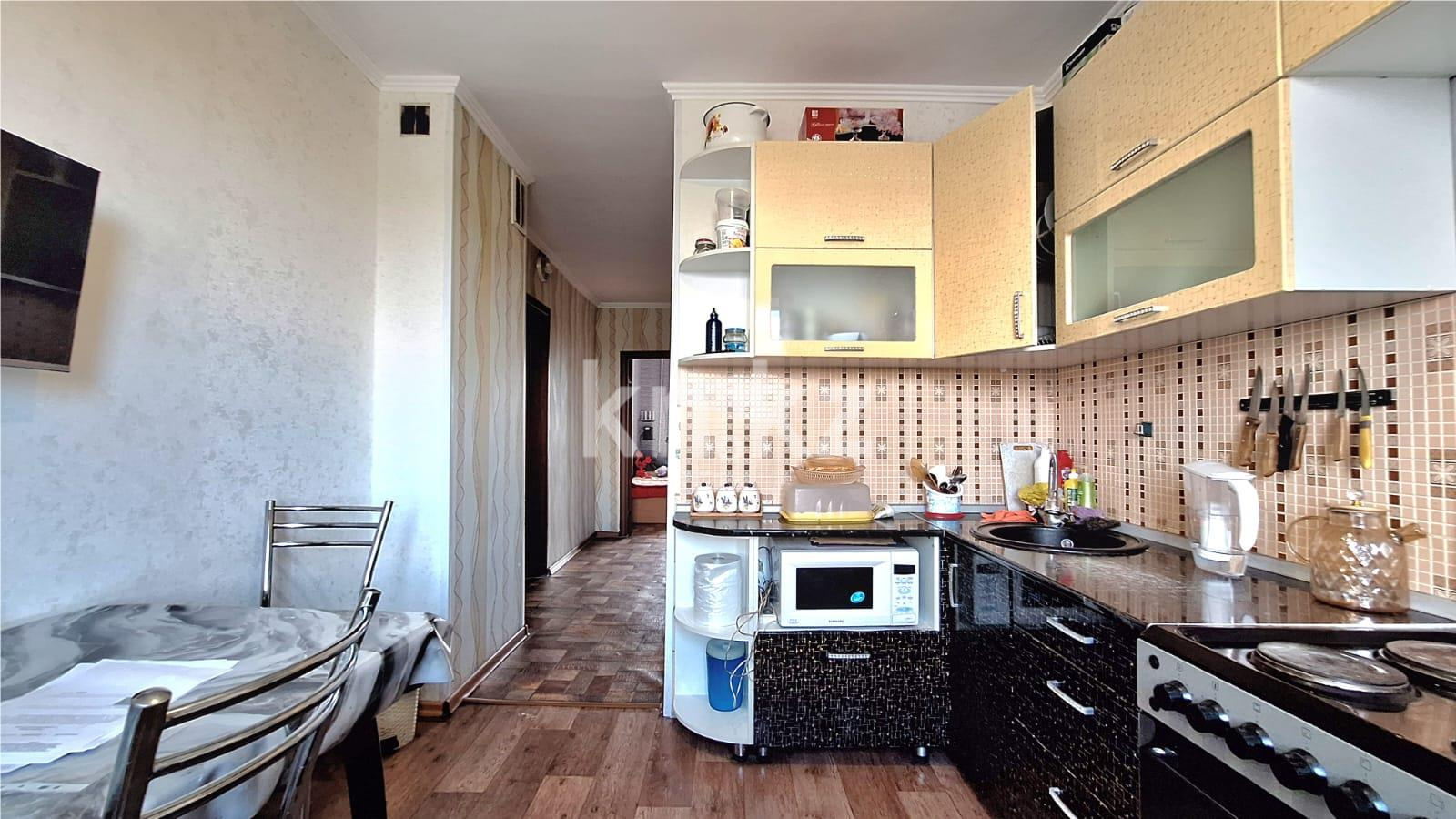 Продажа 4-комнатной квартиры, 77 м², ул. Карла Маркса в Караганде - фото 10