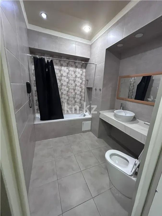 Продажа 2-комнатной квартиры, 50 м², ул. Сыганак, дом  17Б в Астане - фото 4